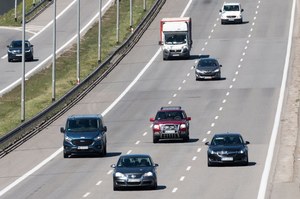Takiego widoku na drodze ekspresowej kierowcy się nie spodziewali. Dostał 250 zł mandatu