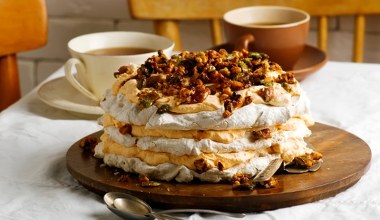 Takiej bezy jeszcze nie jadłeś. Oto jesienna, dyniowa pavlowa