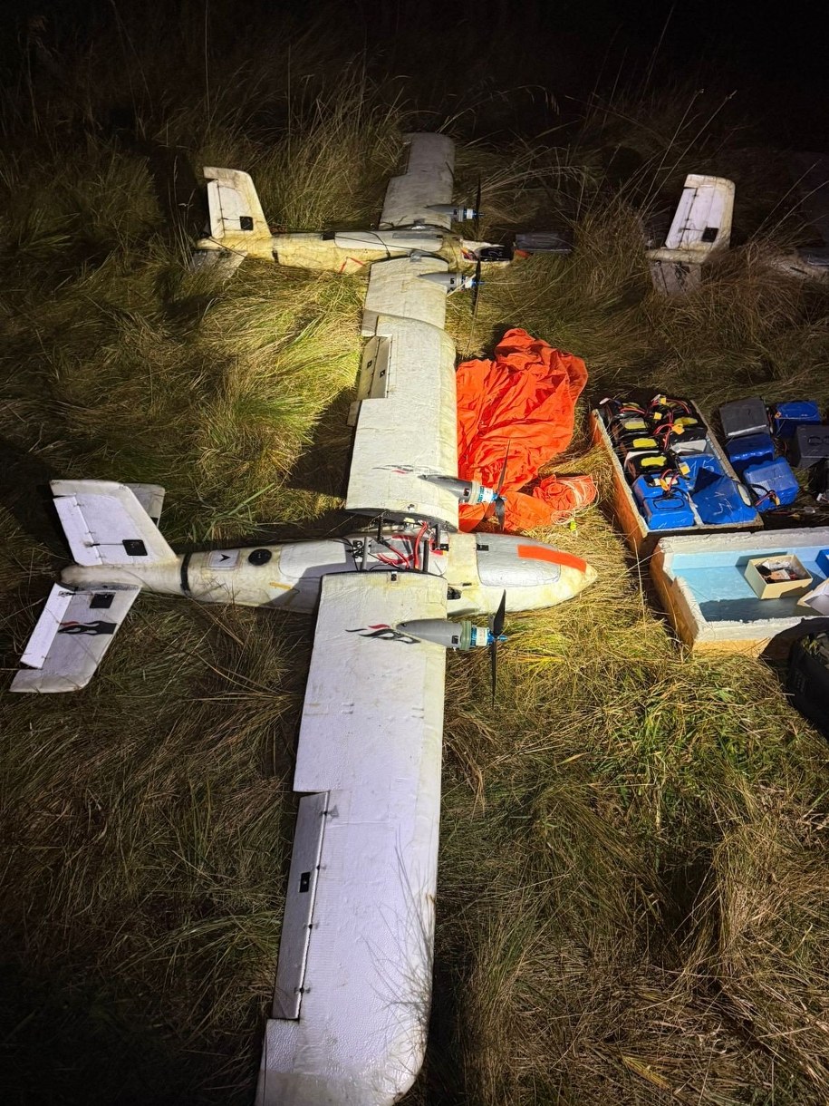 Takimi dronami próbowano przemycić papierosy /Państwowa Służba Graniczna Ukrainy /