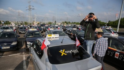 Taksówkarze protestowali przeciw tanim przewoźnikom. Będzie ciąg dalszy?