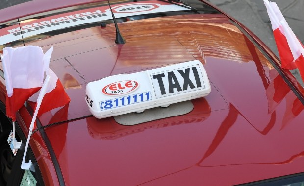 Taksówkarze protestują w Warszawie. Spore korki w stolicy