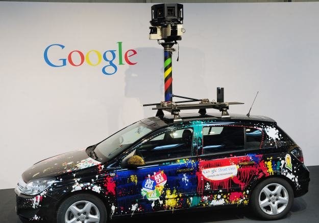 Także w Korei Samochody Google Street View zbierały prywatne dane z sieci bezprzewodowych /AFP