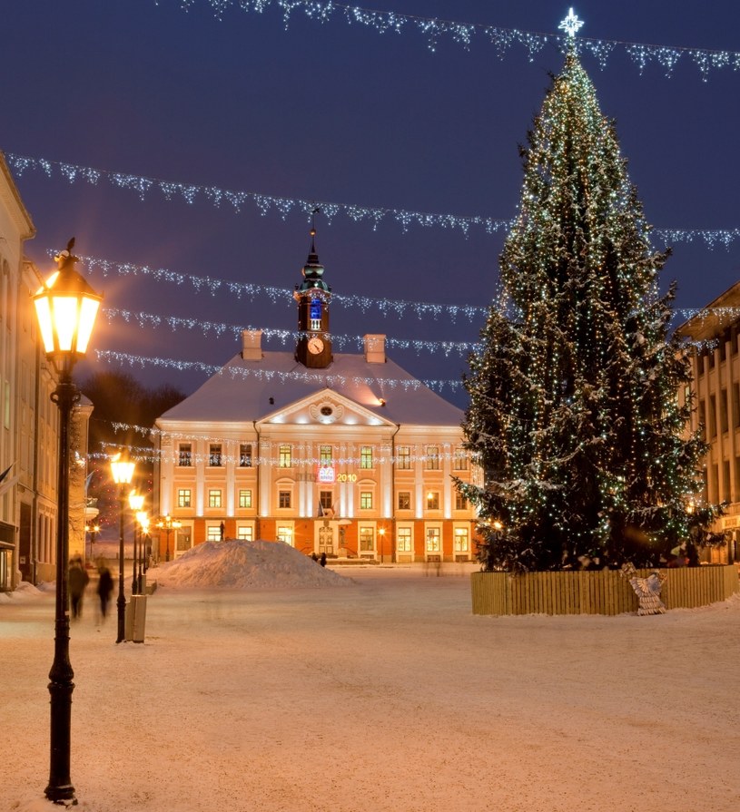 Także w kulturalnej stolicy kraju, Tartu, panuje świąteczny klimat przez cały grudzień /FOCUS/Toomas Tuul/Universal Images Group /Getty Images