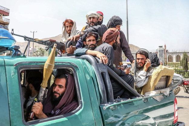 Talibscy bojownicy po opanowaniu stolicy Afganistanu, Kabulu /STRINGER /PAP/EPA
