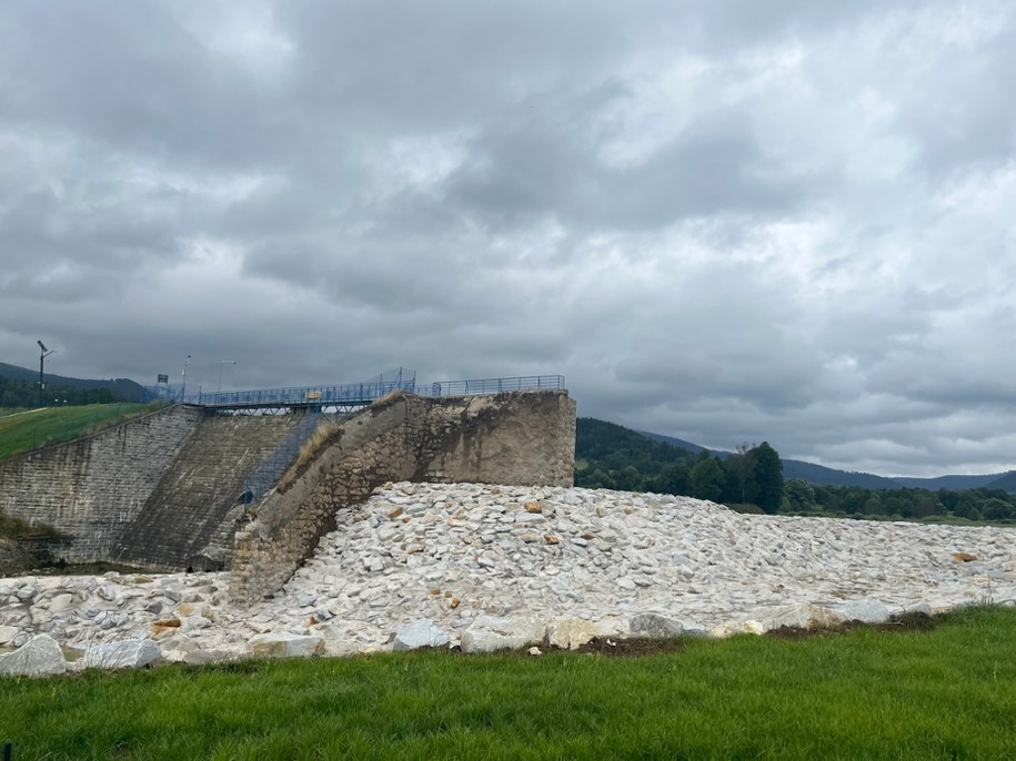 Tama po wykonaniu tymczasowego zabezpieczenia /Martyna Czerwińska /RMF FM