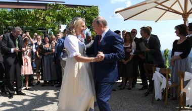 Tańczyła z Putinem na weselu. Europejska polityczka dostała pracę w Rosji