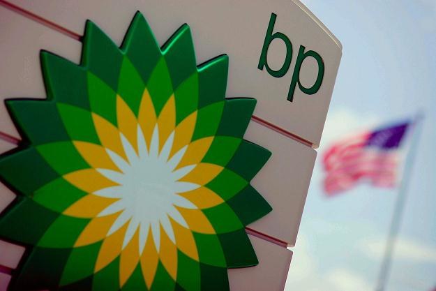 Tania ropa i rosnące koszty wymuszają zwolnienia w BP /AFP
