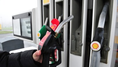 Tania ropa pociągnie w dół ceny innych surowców i żywności 