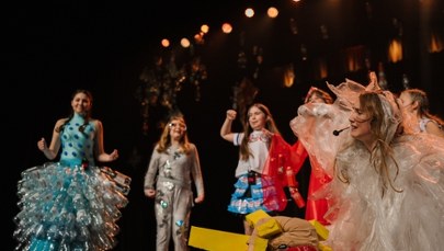 ​Taniec i ekologia na jednej scenie, czyli spektakl "Świat z perspektywy śmieci" 