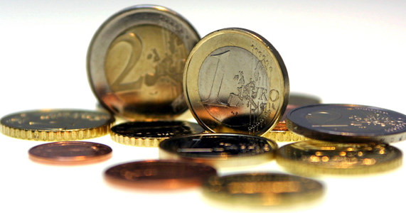 Tanieje euro - tanieją kredyty w europejskiej walucie, fot. Tomasz Griessgraber /Agencja SE/East News