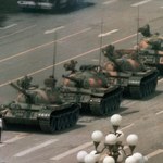 Tank Man: Zdjęcie protestującego na Tiananmen usunięte w wyszukiwarce Bing przez "błąd ludzki"