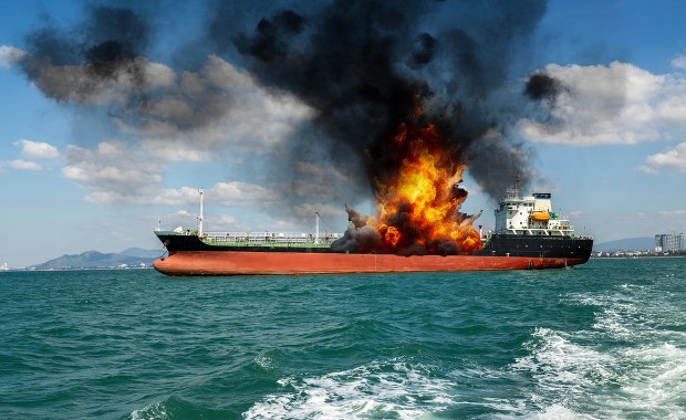 Tankowiec rosyjskiej floty cieni poszedł na dno. Ukraina oskarżona