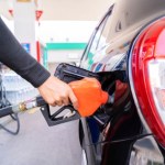 Tańsze wyjazdy na majówkę? Ceny na stacjach paliw zaskakują