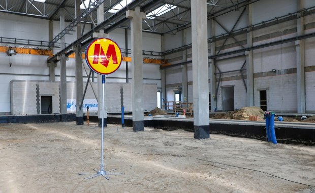 Tarcza Anna wkracza na budowę metra. Weekendowe utrudnienia w Warszawie 