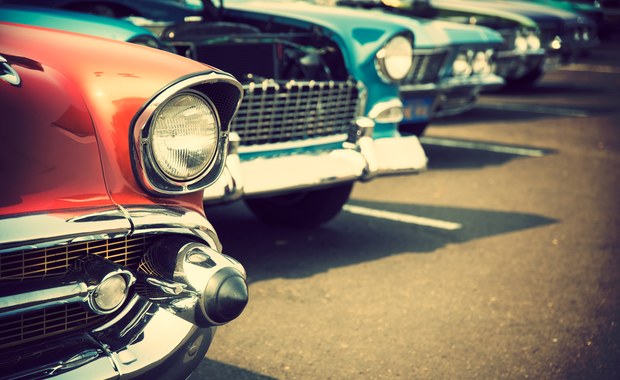 Targi Retro Motor Show w Poznaniu. Gratka dla miłośników zabytkowych aut