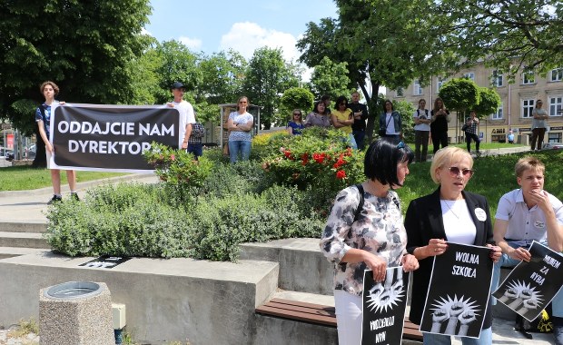 Tarnów broni dyrektora III LO. Kurator Nowak wszczęła przeciwko niemu postępowanie