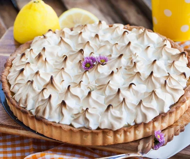 Tarta z jeżem bezowym