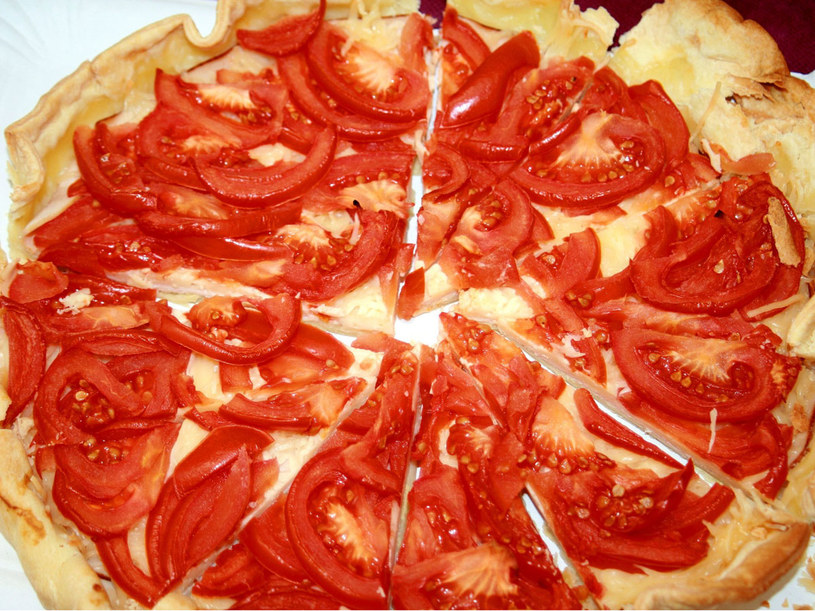Tarta z pomidorami /123RF/PICSEL