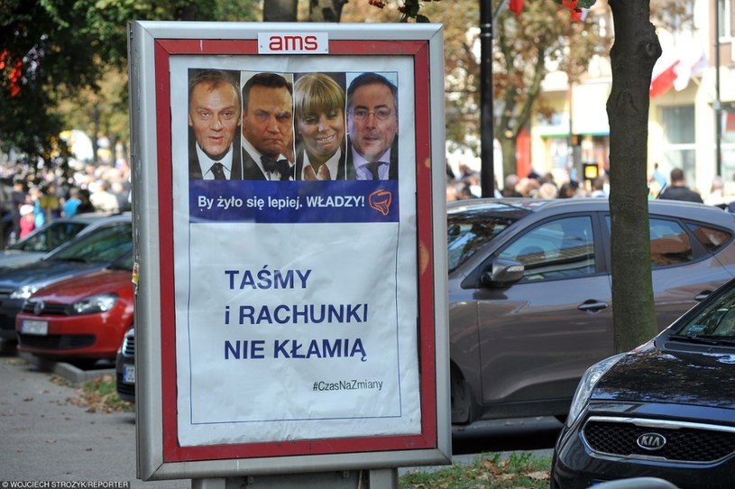 Taśmy wstrząsnęły sceną polityczną /Wojciech Stróżyk /Reporter