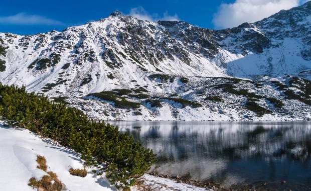 Tatry już bez zagrożenia lawinowego, ale TOPR ostrzega turystów
