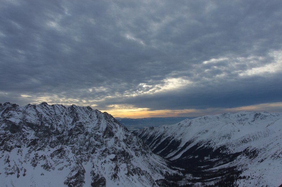 Zabrał małe dzieci w Tatry Wysokie. Musiał interweniować TOPR