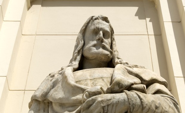 Tatuaże, skandale i tajemnicze symbole. Kim był najsłynniejszy artysta Niemiec?