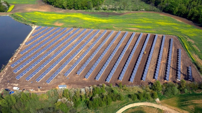 Tauron zbuduje na wysypisku śmieci największą w Polsce farmę solarną /Geekweek