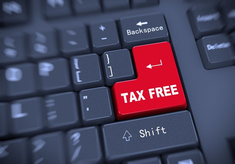 TAX FREE: Od 2022 r. obowiązkowy elektroniczny obieg dokumentów i kasa online /123RF/PICSEL