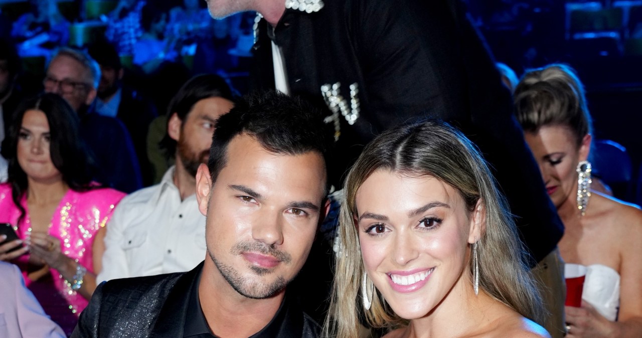 Taylor Lautner z ukochaną /Jeff Kravitz /Getty Images