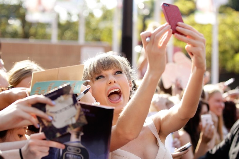 Taylor Swift i fani / Brendon Thorne /Getty Images