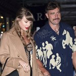 Taylor Swift zaręczyła się. Pokazała zdjęcie, a uwagę przykuła jej sukienka
