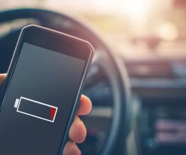 Te aplikacje i funkcje najszybciej rozładowują telefon. Zmień to
