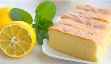 Te ciasta to najgorszy wybór! Sklepowe babki i serniki są przepełnione chemią