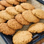 Te ciastka robię w 20 minut z 3 składników. Znikają z talerza, zanim zdążą ostygnąć