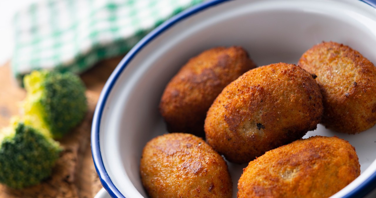 Te kotleciki posmakują dzieciom i dorosłym /albertgonzlez /123RF/PICSEL