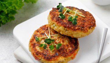 Te kotlety nie mają grama mięsa, a obłędnie smakują. Zrobisz je w chwilę 