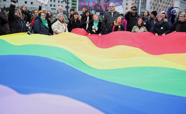 Te małopolskie miasta mogą stracić pieniądze z UE przez "strefy wolne od LGBT"