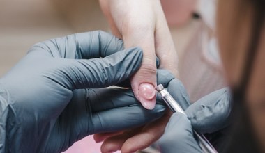 Te paznokcie wygryzły frencha i baby boomer. Polki je pokochały