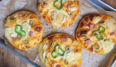 Te pizzerinki można jeść nawet na diecie. Są sycące, mają mnóstwo białka 