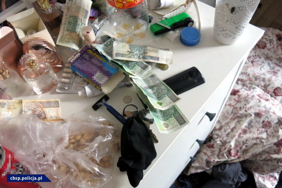 Te przedmioty znaleziono przy zatrzymanych /CBPŚ /
