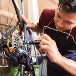 Te rzeczy ratują w trasie. Niezbędnik rowerzysty w Netto za 15 zł