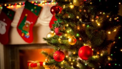 Te święta będą kolorowe i przytulne! Oto najmodniejszy świąteczny trend 2025 roku