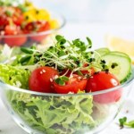 szkło Te szklane naczynia z Biedronki zmieniły moją kuchnię. Teraz robię w nich wszystko - od sałatek po zapiekanki