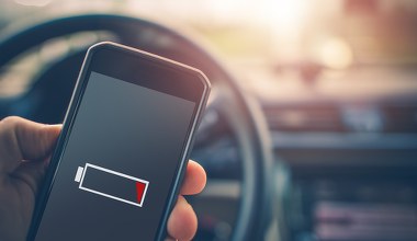 Te ustawienia Androida pożerają baterię telefonu. Jak ją ratować?