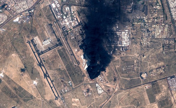 Te zdjęcia pomagały dokumentować zbrodnie wojenne. USA zażądało ich ukrycia