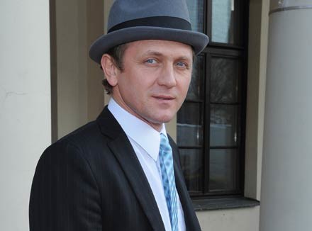 "Teatralny" Andrzej Chyra - fot. Andrzej Szilagyi /MWMedia