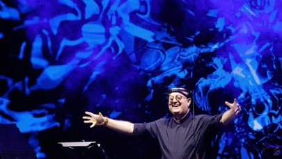 Techno party na cześć zmarłego papieża Franciszka. Zorganizował je ksiądz!