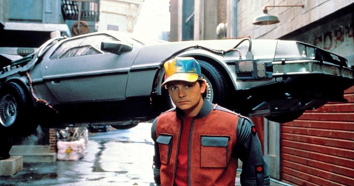 Technologiczną przyszłość z kultowego filmu „Back to the Future” mamy już dziś /Geekweek