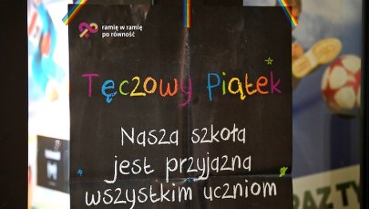 "Tęczowy piątek" w szkołach. Cymański: Zabroniłbym pod sankcją