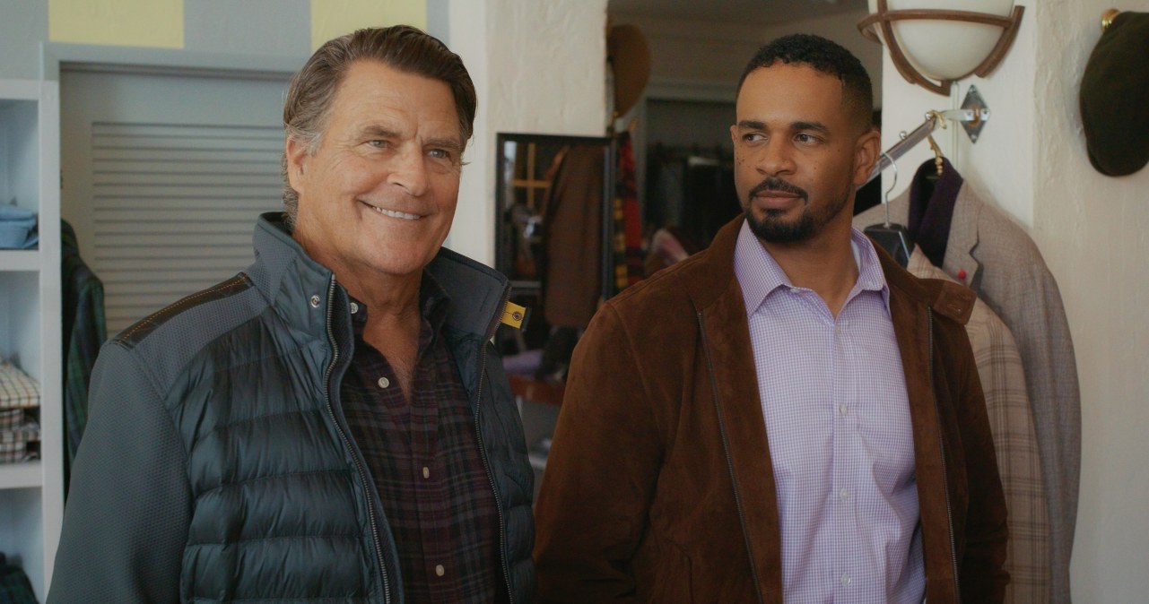Ted McGinley i Damon Wayans Jr. w serialu "Terapia bez trzymanki" /Apple TV+ /materiały prasowe